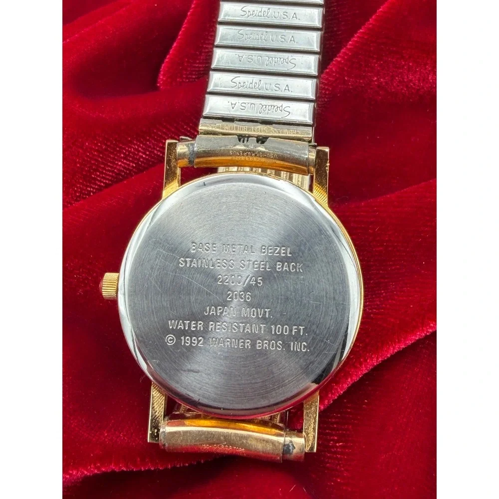 Vintage 1992 Armitron Bugs Bunny Watch Gold Tone Speidel Band 2200/45 2036